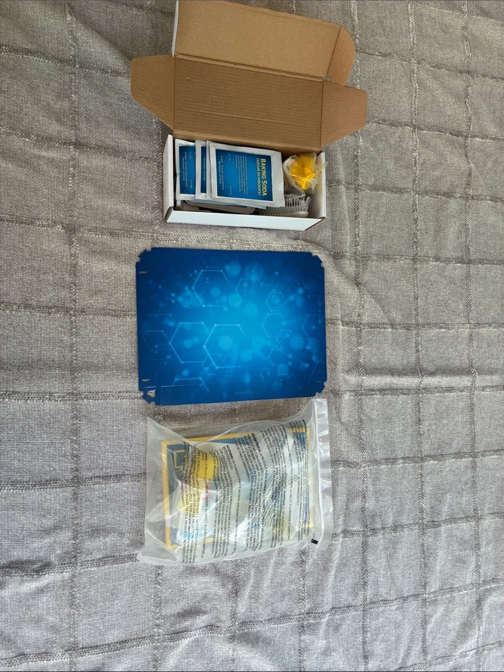 National Geographic Stunning Science Chemistry Set - Blue & Yellow